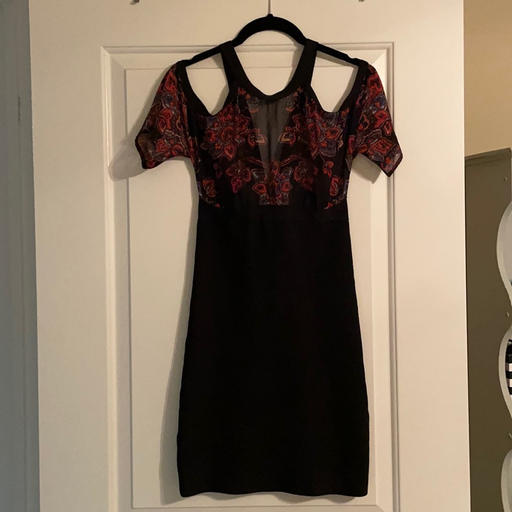 Bebe dress